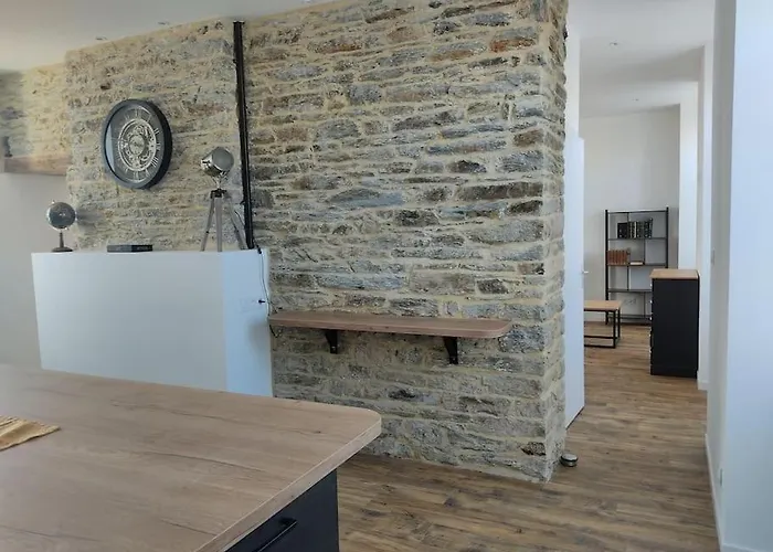 L'institution * Pont-Hebert