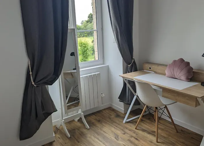 L'institution * Pont-Hebert